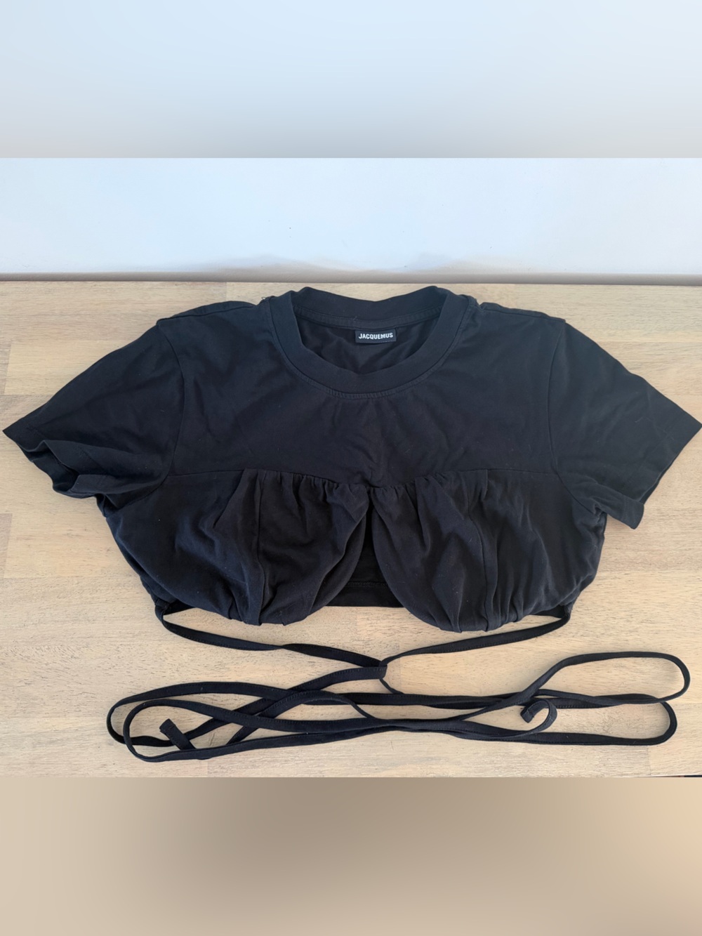 Jacquemus Black Short Sleeve Tie Crop Top